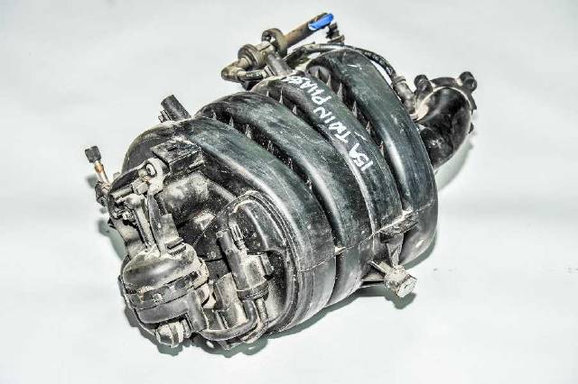 FJ CRUİSER ÇIKMA YEDEK PARÇA MOTOR ÜST KAPAK_EFF